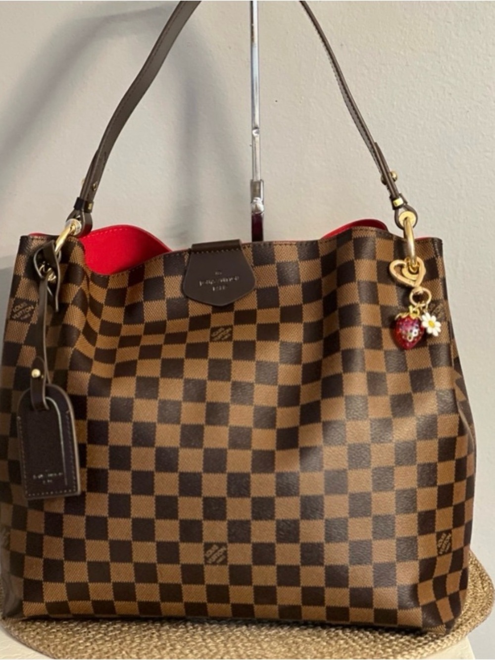 FASHION Brown Checkered Shoulder Tote Bag with Red Interior - Picture 3 of 4